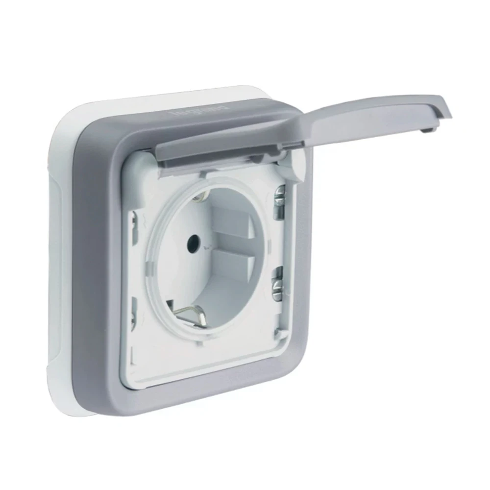 Enchufe De Exterior + Kit De Instalación 1 Enchufe De Exterior + Kit De Instalación