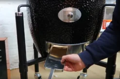 Kamado Monolith Classic Pro Series 2.0 Burdeos Con Pies 31 Kamado Monolith Classic Pro Series 2.0 Burdeos Con Pies -Napoleon || Weber || Broil King Ventas Kamado Monolith Completo Rojo 001