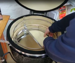 Kamado Monolith Classic Pro Series 2.0 Burdeos Con Pies 29 Kamado Monolith Classic Pro Series 2.0 Burdeos Con Pies -Napoleon || Weber || Broil King Ventas Kamado Monolith Completo Rojo A4