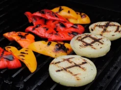 Set Parrillas GrillGrate 40 X 26,67 Cm. 5 Set Parrillas GrillGrate 40 X 26,67 Cm. -Napoleon || Weber || Broil King Ventas Set Parrillas GrillGrate 40 x 26.67 cm 3